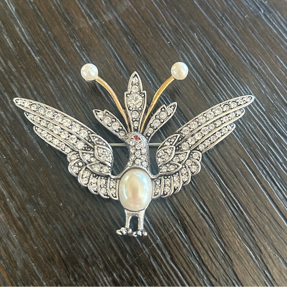 Camrose and Kross Brooch